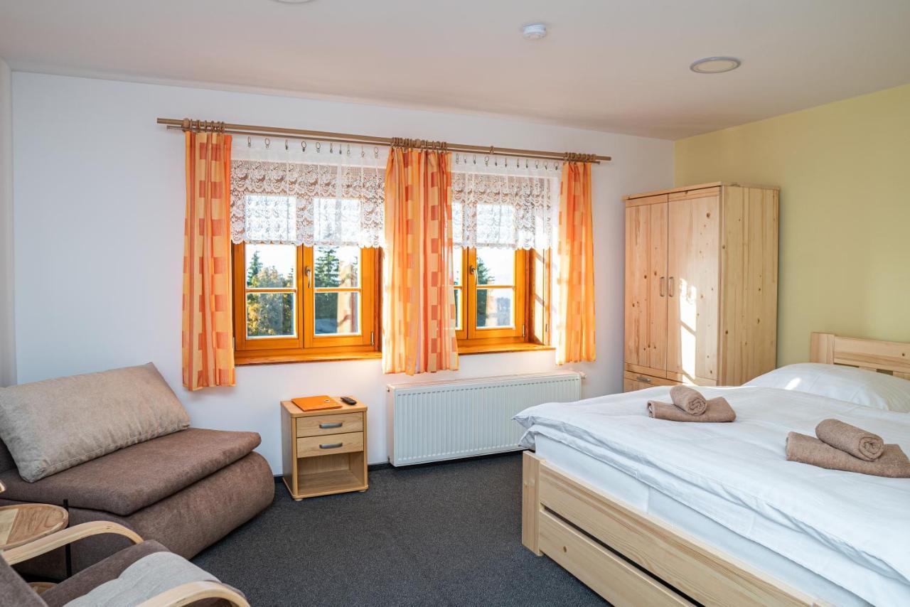 Horsky Hotel Paprsek Старе-Место Экстерьер фото