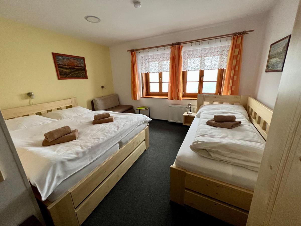 Horsky Hotel Paprsek Старе-Место Экстерьер фото