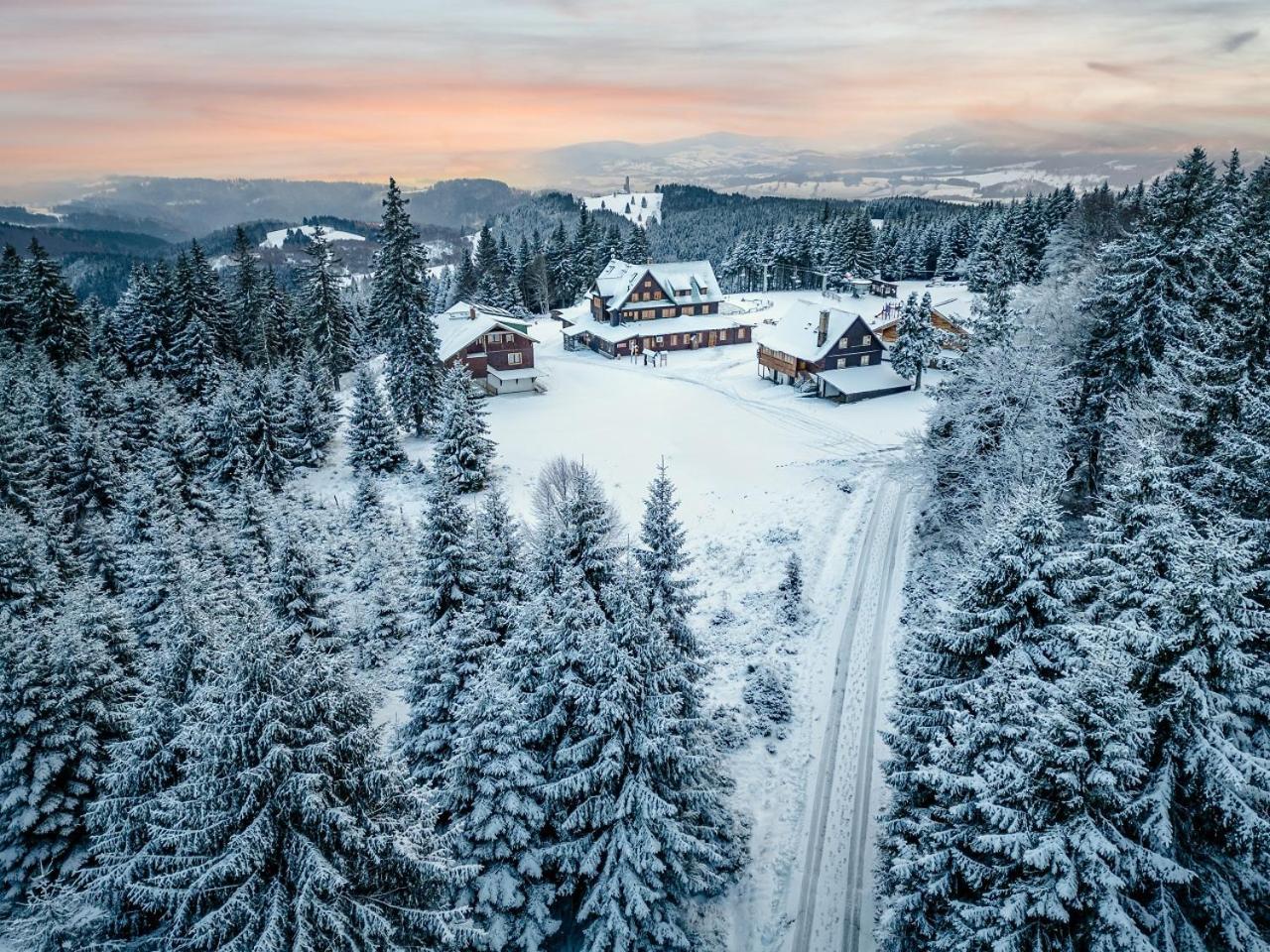 Horsky Hotel Paprsek Старе-Место Экстерьер фото
